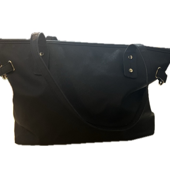 Marc Fisher OverSized Purse/Tote Vegan Leather - Picture 2 of 7
